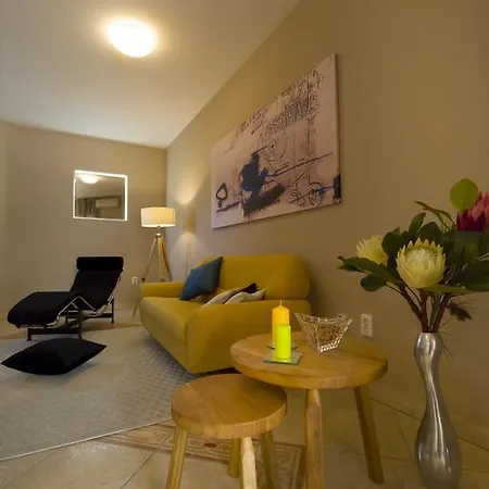 Omnes Holiday home *
