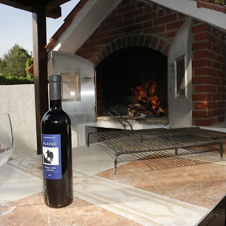Holiday home Omnes Razanj