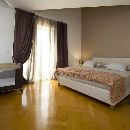 Omnes Holiday home *