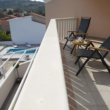 بيت للعطل Omnes Ražanj