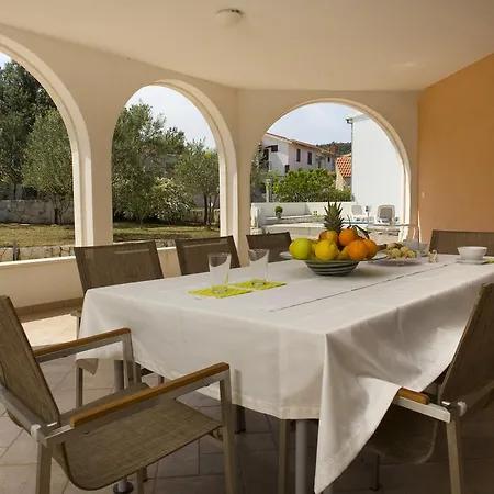 Omnes Holiday home *