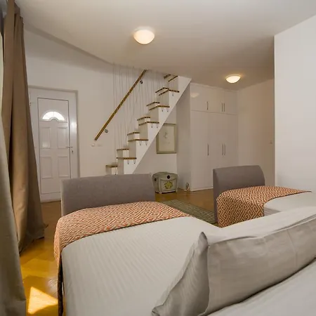 بيت للعطل Omnes *