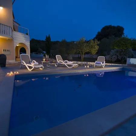 Omnes Holiday home *