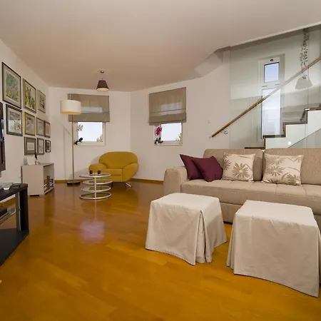 بيت للعطل Omnes